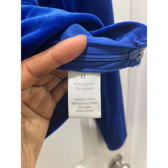 TORN BY RONNY KOBO Petra Long Sleeve Cut Out Electric Blue Velvet Crop Top Sz M - Picture 4 of 7